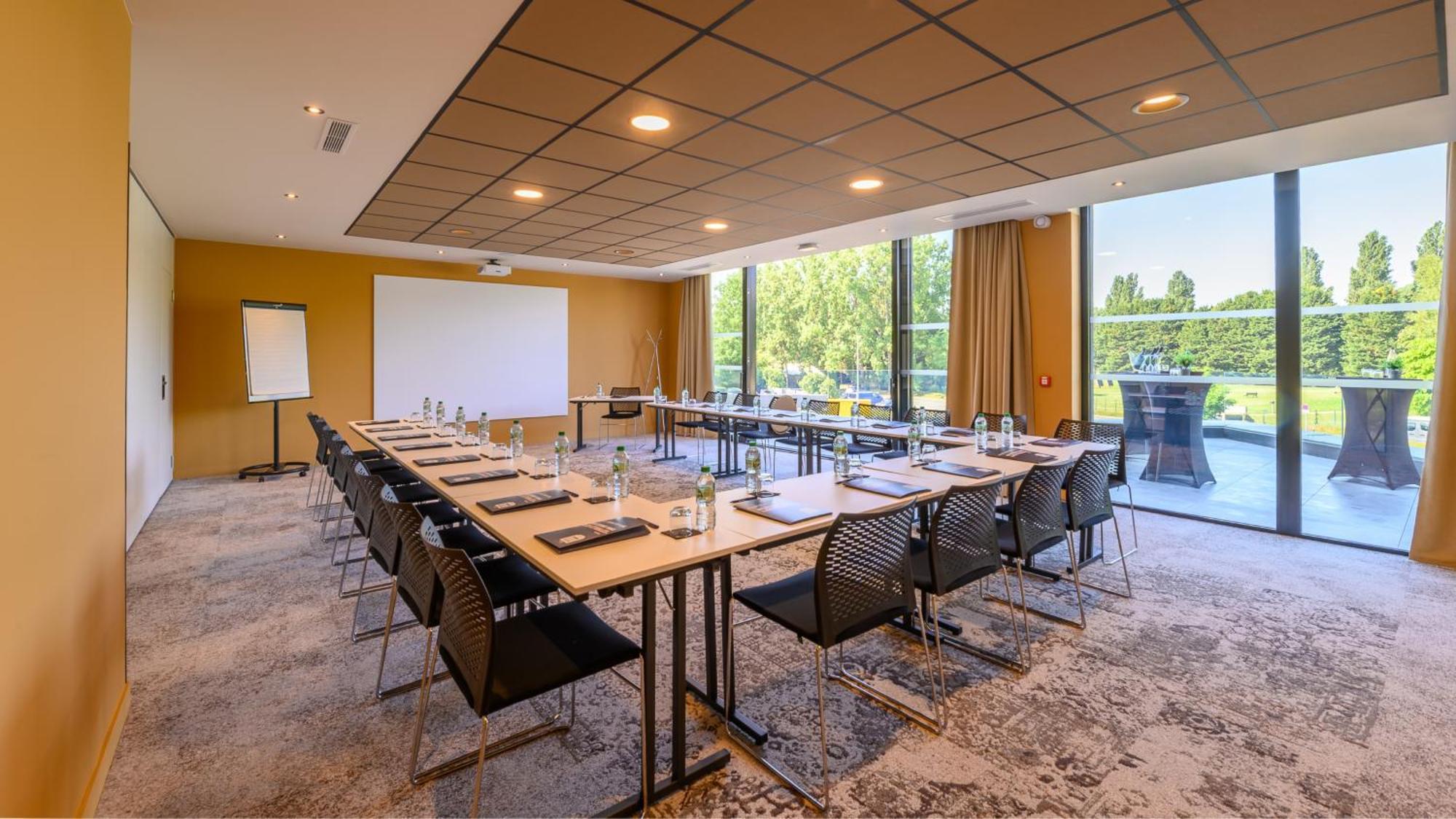 Kyriad Prestige Compiegne Jaux Exterior foto