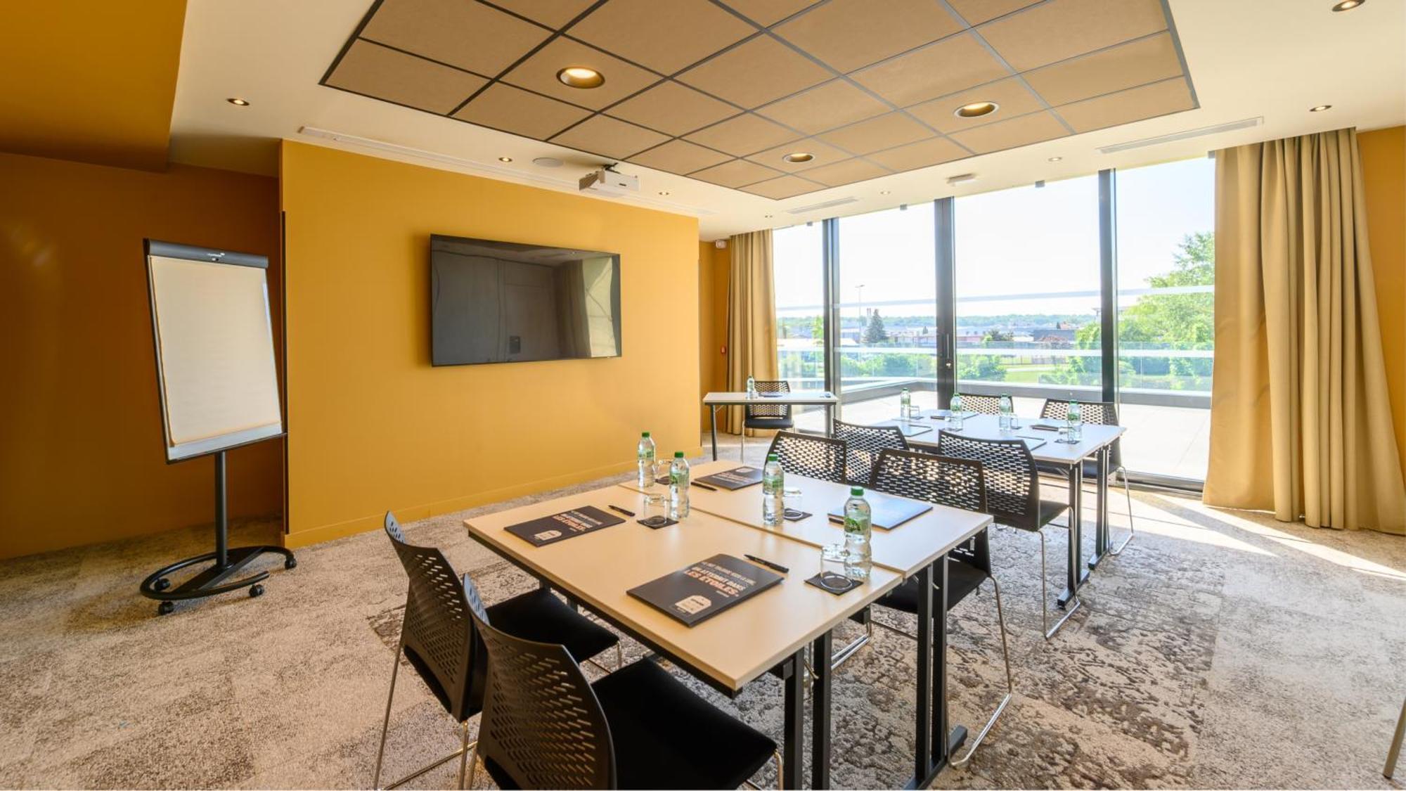 Kyriad Prestige Compiegne Jaux Exterior foto